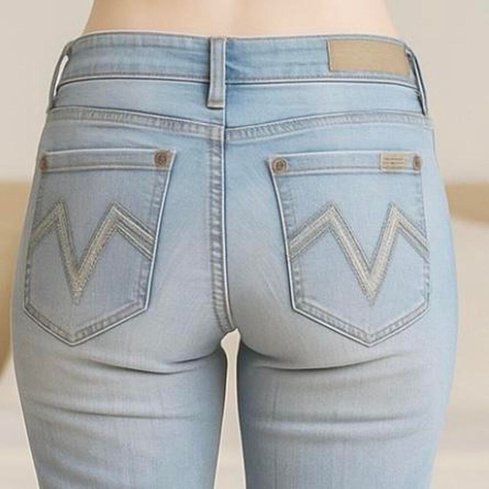 Seven7 Women's Blue Jeans